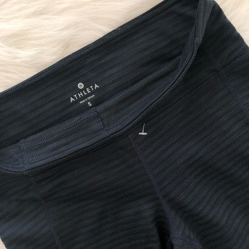 Athleta Mantra Capri Leggings Mesh Cutouts - Picture 6 of 6